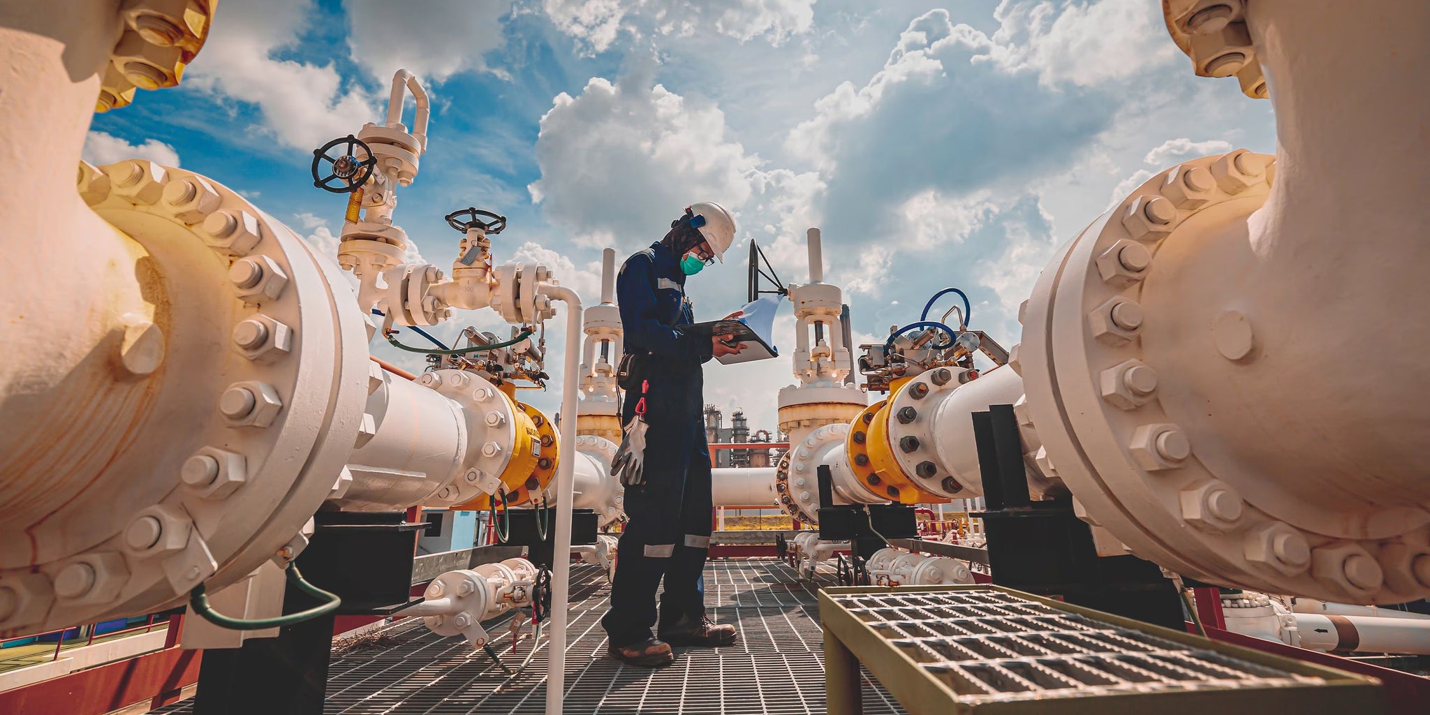 Honeywell Divests Personal Protective Equipment (PPE) Business to PIP: Strategic Shift for Core Growth