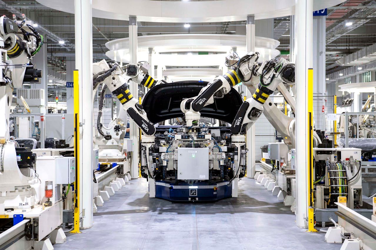 Industrial Automation in Focus: Bridging Education and Real-World Engineering Through Industry Exposure